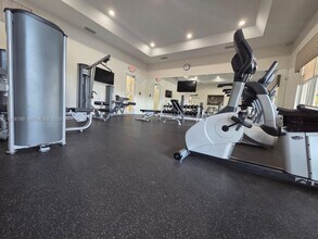 8841 W 34th Ct in Hialeah, FL - Building Photo - Building Photo