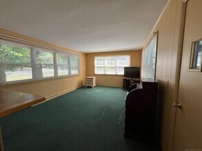 644 Amity Rd in Bethany, CT - Building Photo - Building Photo