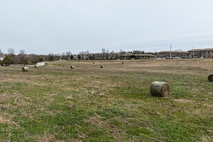 143-Met Residences in Overland Park, KS - Building Photo