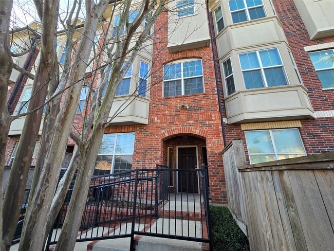 property at 1665 Richmond Ave.