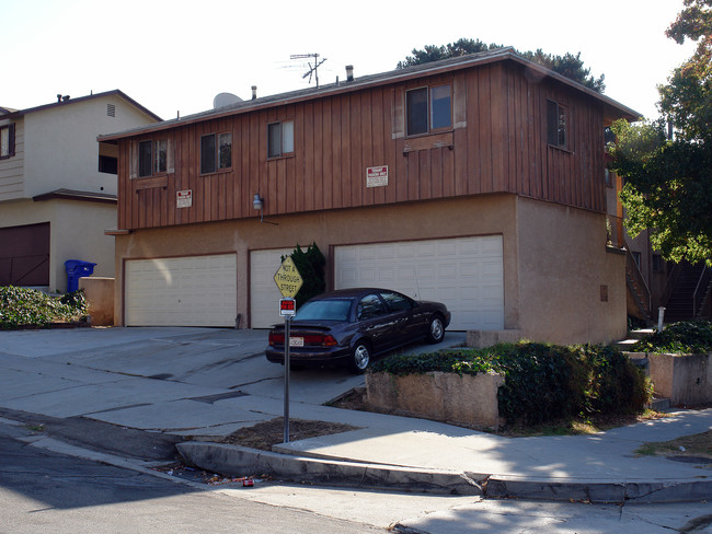 905 Glenway Dr in Inglewood, CA - Building Photo - Building Photo