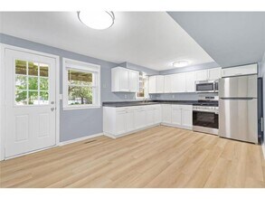 6040 Hemlock Ln N in Plymouth, MN - Building Photo - Building Photo