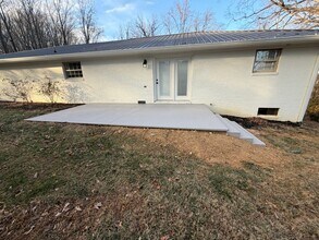 1046 Tennessee Hills Dr in Morristown, TN - Building Photo - Building Photo