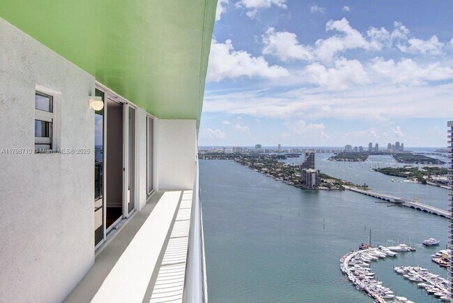 property at 1756 N Bayshore Dr