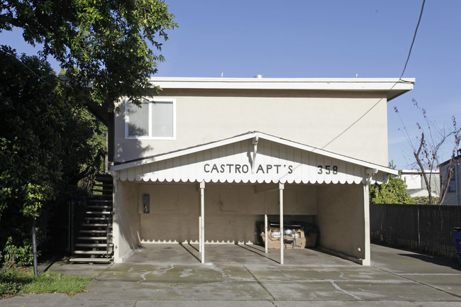 Castro Apartments in San Leandro, CA - Building Photo - Building Photo