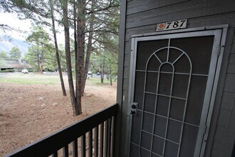 5707 N Villa Cir in Flagstaff, AZ - Building Photo - Building Photo