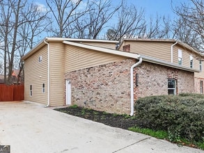 2589 Fieldstone View Ln SE in Conyers, GA - Building Photo - Building Photo