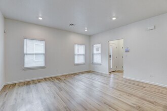 1129 Carpe Diem Ct in Edmond, OK - Building Photo - Building Photo