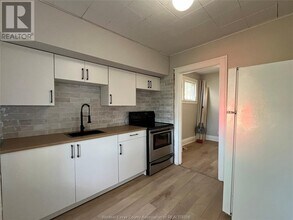 944 McKay Ave in Windsor, ON - Building Photo - Building Photo