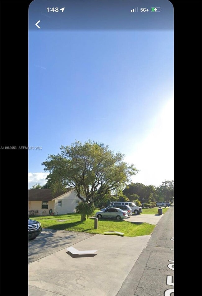 2641 SE Clayton St in Stuart, FL - Building Photo - Building Photo