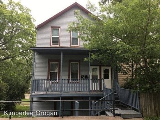 property at 830 E 6th St