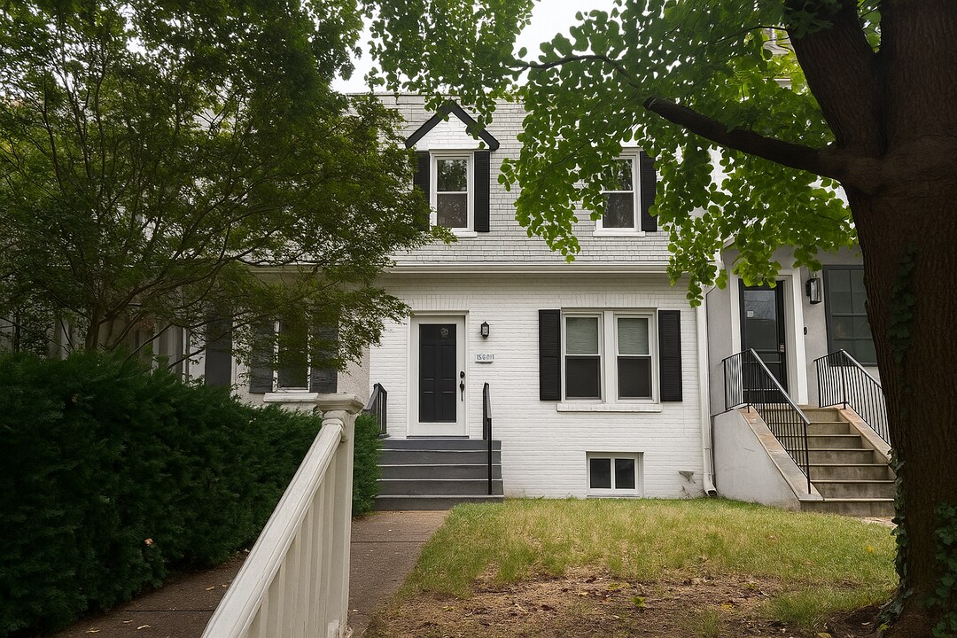 3721 R St NW in Washington, DC - Building Photo
