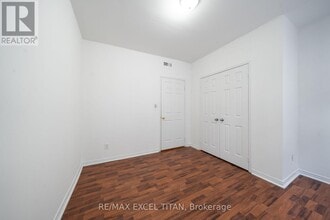 414 Jarvis St in Toronto, ON - Building Photo - Building Photo