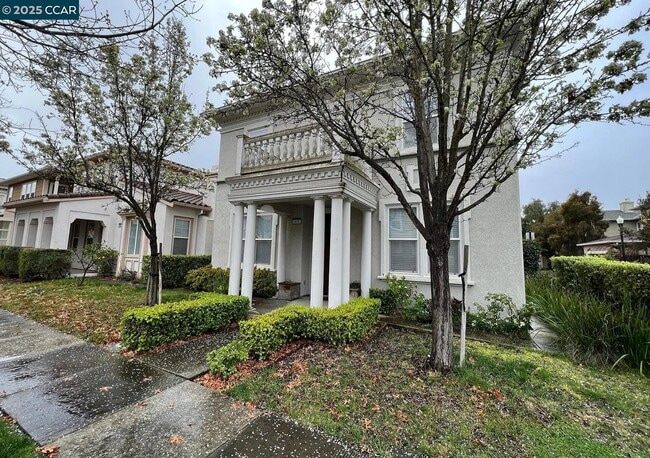 property at 911 Madrone Ave