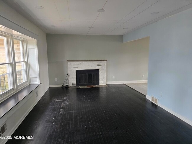 297 Cambourne Dr in Toms River, NJ - Building Photo - Building Photo
