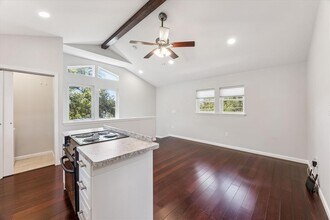 4408 Garnett St in Austin, TX - Building Photo - Building Photo