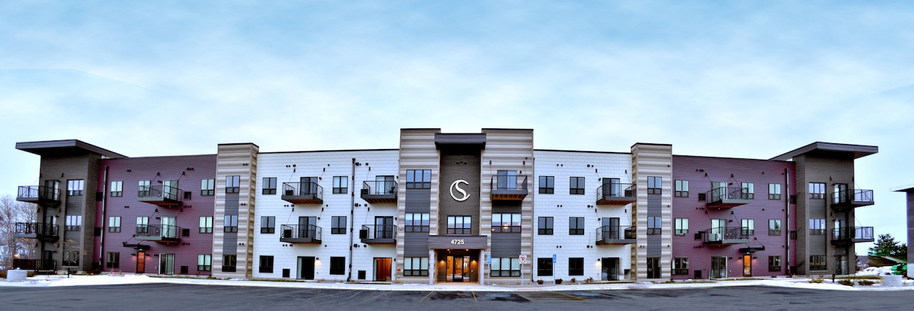 Capstone Apartments in Duluth, MN - Foto de edificio