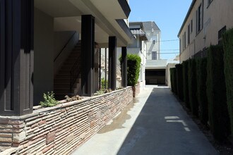 618 Hauser Blvd in Los Angeles, CA - Building Photo - Building Photo