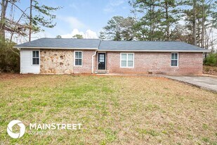 4540 Kent Rd in College Park, GA - Building Photo