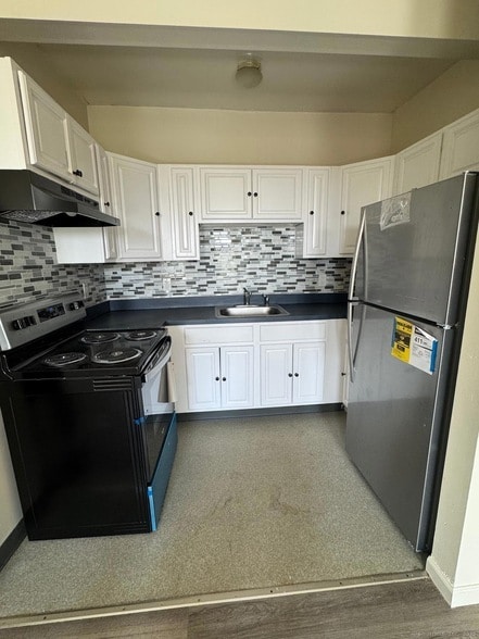 property at 1057 E Main St