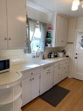 585 California St in Mountain View, CA - Building Photo - Building Photo