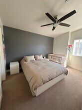 1037 W Rooftop Dr in Midvale, UT - Foto de edificio - Building Photo