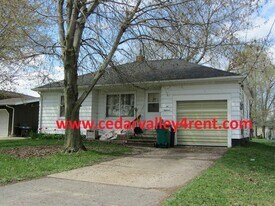 218 Clark St in Evansdale, IA - Building Photo