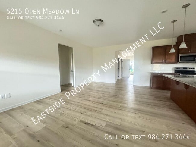 5215 Open Mdw Ln in Raleigh, NC - Building Photo - Building Photo