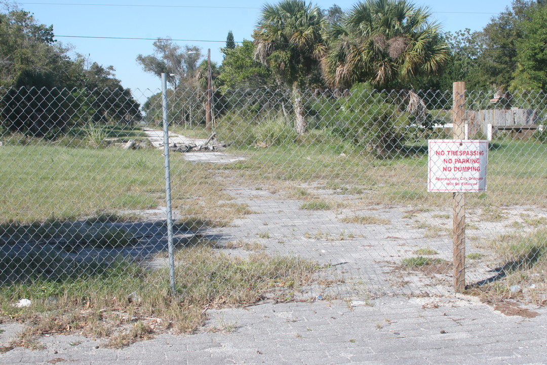 3014 6th St S in St. Petersburg, FL - Building Photo