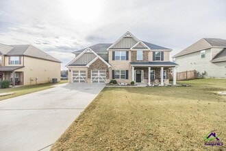 421 Newport Ave in Kathleen, GA - Building Photo - Building Photo