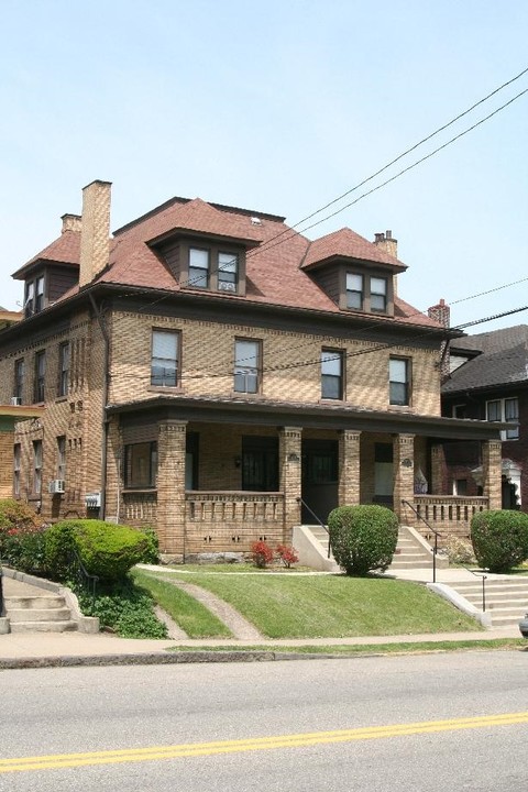 3525 California Ave in Pittsburgh, PA - Foto de edificio