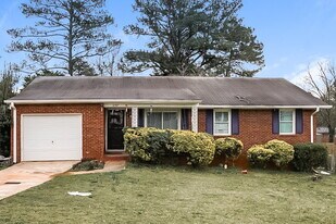 2187 Twilley Cir SW in Marietta, GA - Building Photo