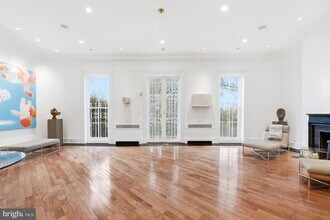 3308 R St NW in Washington, DC - Building Photo - Building Photo