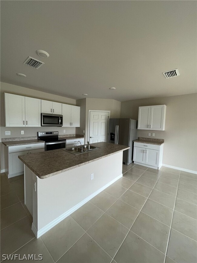 5215 Butte St in Lehigh Acres, FL - Building Photo - Building Photo