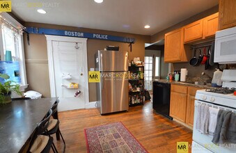 9 Wadsworth St, Unit Allston in Boston, MA - Building Photo - Building Photo