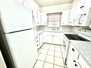 3221 33rd St in Lubbock, TX - Foto de edificio - Building Photo