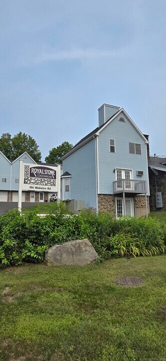 106 Wakelee Rd in Waterbury, CT - Building Photo