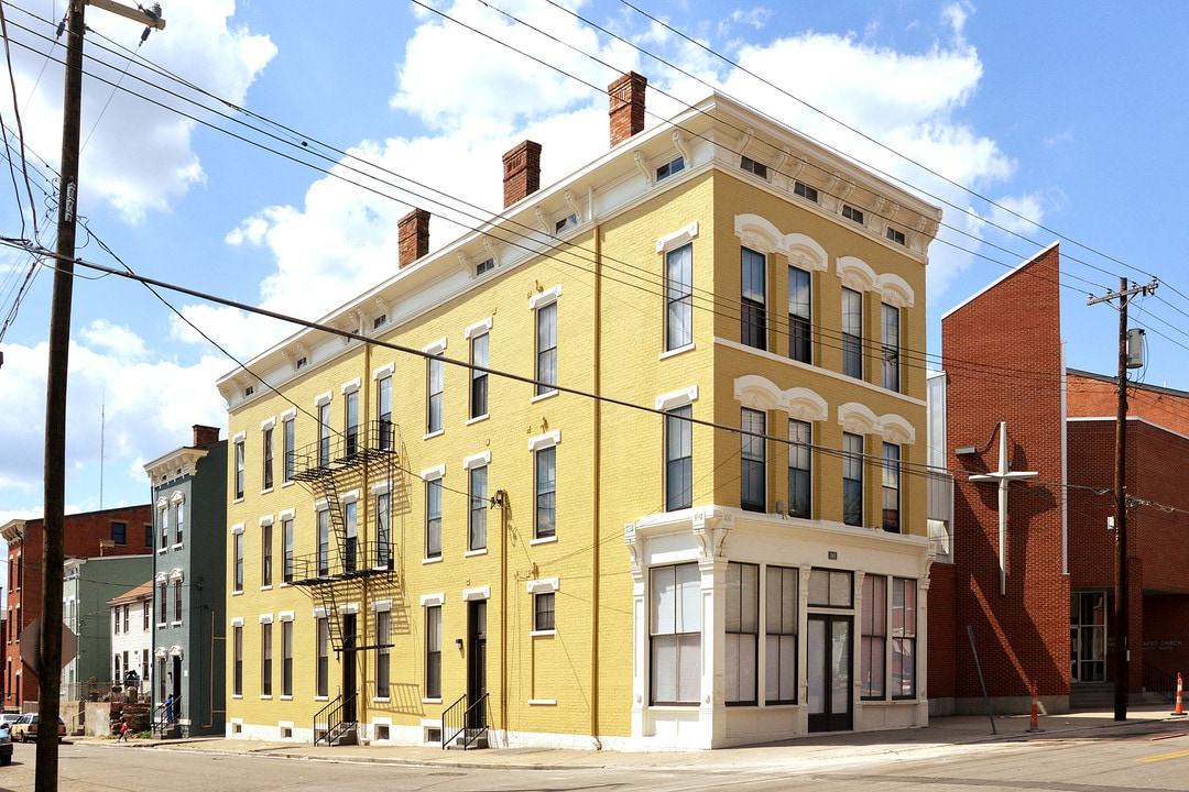 1901 Freeman Ave in Cincinnati, OH - Foto de edificio