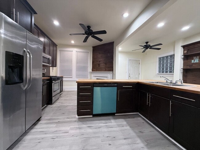 property at 320 Woodward Ave