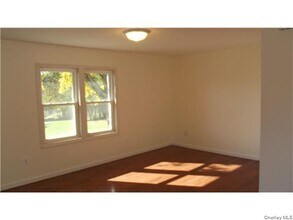 809 Mt Airy Rd in New Windsor, NY - Building Photo - Building Photo