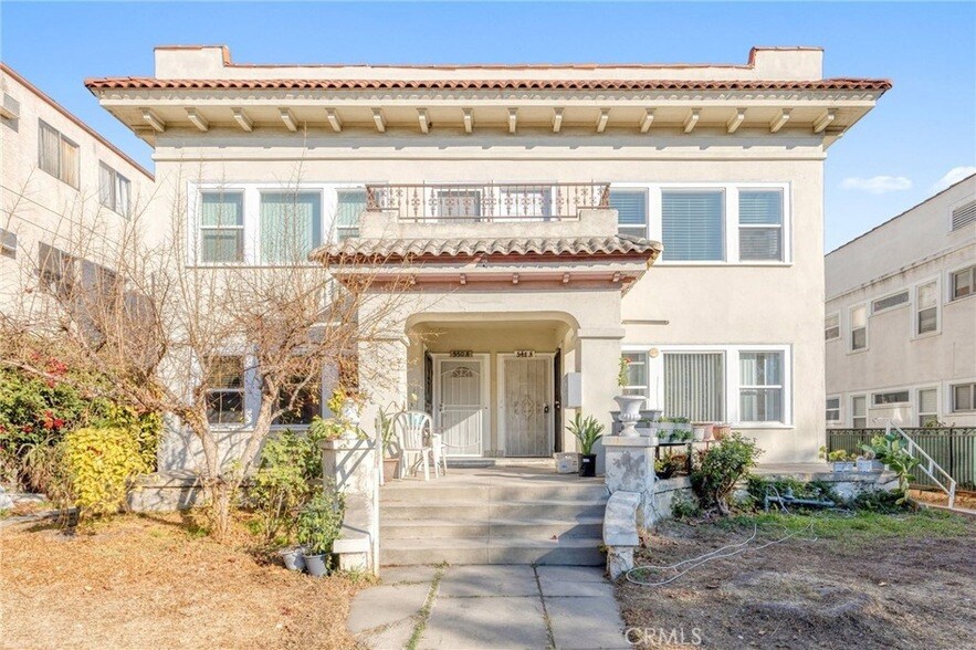 550 N Kenmore Ave in Los Angeles, CA - Foto de edificio