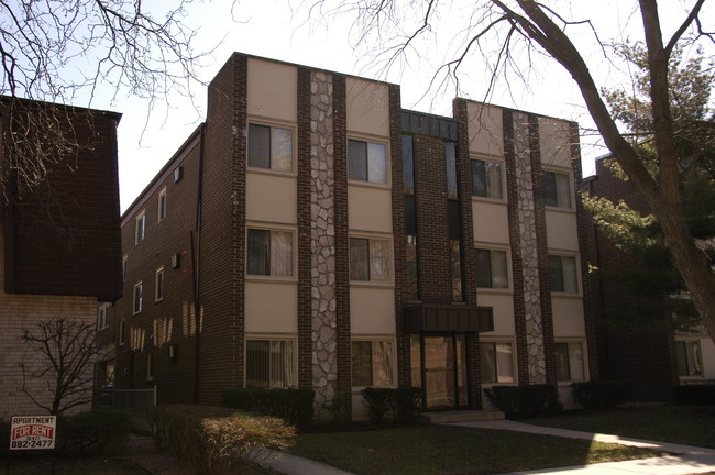 1417 Ashland Ave in Des Plaines, IL - Building Photo - Building Photo