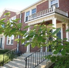 The Barkalow Apartments in Arlington, VA - Building Photo - Building Photo