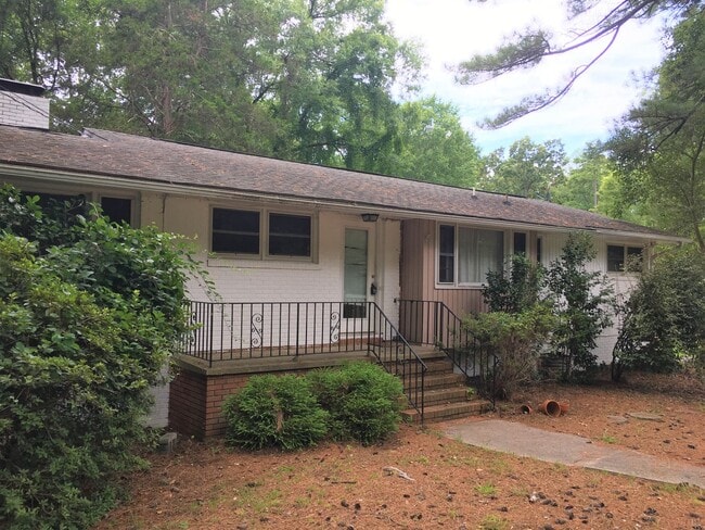 717 Williams Cir in Chapel Hill, NC - Building Photo - Building Photo