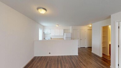 56 Hampshire Ln in Gibsonia, PA - Building Photo - Building Photo
