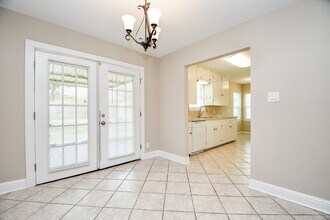 1957 Norcrest Dr in Houston, TX - Building Photo - Building Photo