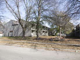 Heritage Court Apartments