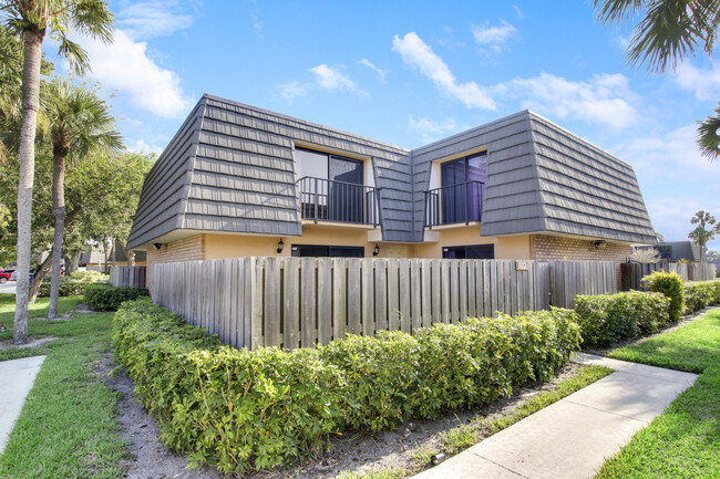 502 5th Way in West Palm Beach, FL - Building Photo - Building Photo