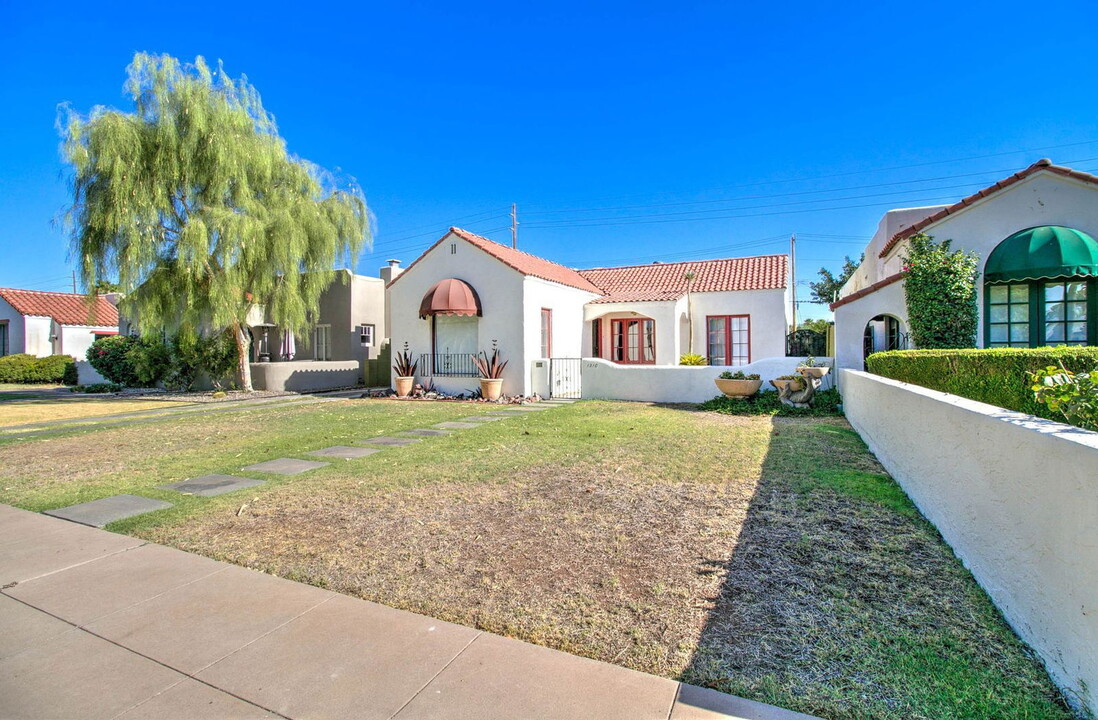 1310 W Lynwood St in Phoenix, AZ - Building Photo