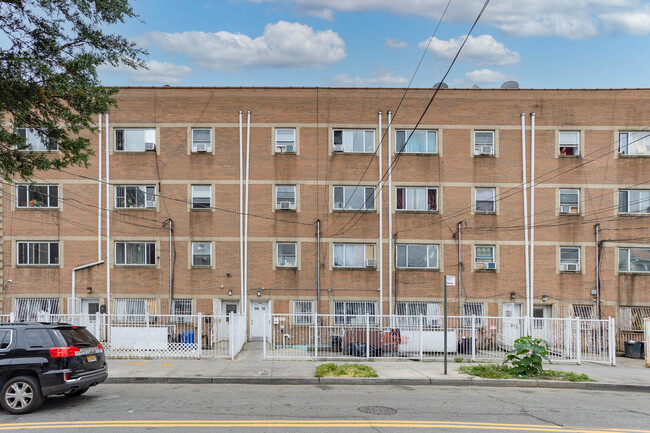 16870 93rd Ave in Jamaica, NY - Building Photo - Building Photo